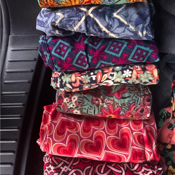 LuLaRoe Colorful Patterned Leggings - Picture 4 of 6